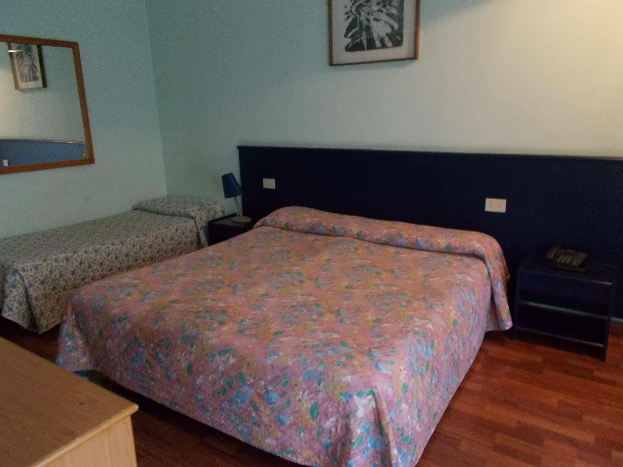 Residence Pola มิลาน ภายนอก รูปภาพ